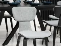 Krzesło drewniane do jadalni ASALA SZARY BOUCLE - CZARNY - miękki materiał boucle