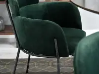Krzesło z podłokietnikami BIAGIO ZIELONE NA CZARNEJ NODZE - podłokietnik