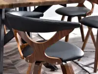 Ażurowe krzesło obrotowe BONITO CZARNY - ORZECH - krzesło z tapicerowanymi podłokietnikami