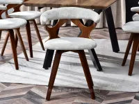 Drewniane krzesło do jadalni BONITO POPIEL NOGA - ORZECH - geometryczna podstawa