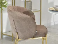 Beżowe krzesło na złotych nogach FELICE do jadalni - profil siedziska