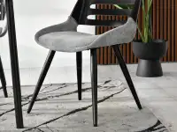 Krzesło tapicerowane tkaniną KANSAS SZARE I CZARNE NOGI - stabilna noga