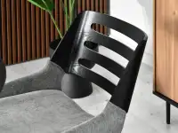 Krzesło tapicerowane tkaniną KANSAS SZARE I CZARNE NOGI - czarne drewno gięte