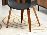 Kubełkowe krzesło ze skóry ekologicznej KORA ORZECH CZARNY - drewniane nogi