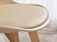 Krzesło kuchenne na drewnianych nogach LUIS WOOD BEŻ - BUK - charakterystyczne detale