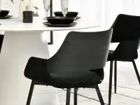 Krzesło tapicerowane do jadalni MORGAN CZARNY WELUR - subtelny tył