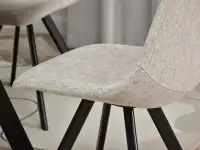 Stylowe krzesło do stołu PROXI BEŻ - CZARNA NOGA - charakterystyczne detale
