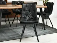 Krzesło CZARNE EKOSKÓRA PUNTI na metalowej podstawie - nowoczesna forma