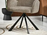 Obrotowe beżowe krzesło tapicerowane SONIA CZARNA NOGA - metalowa podstawa