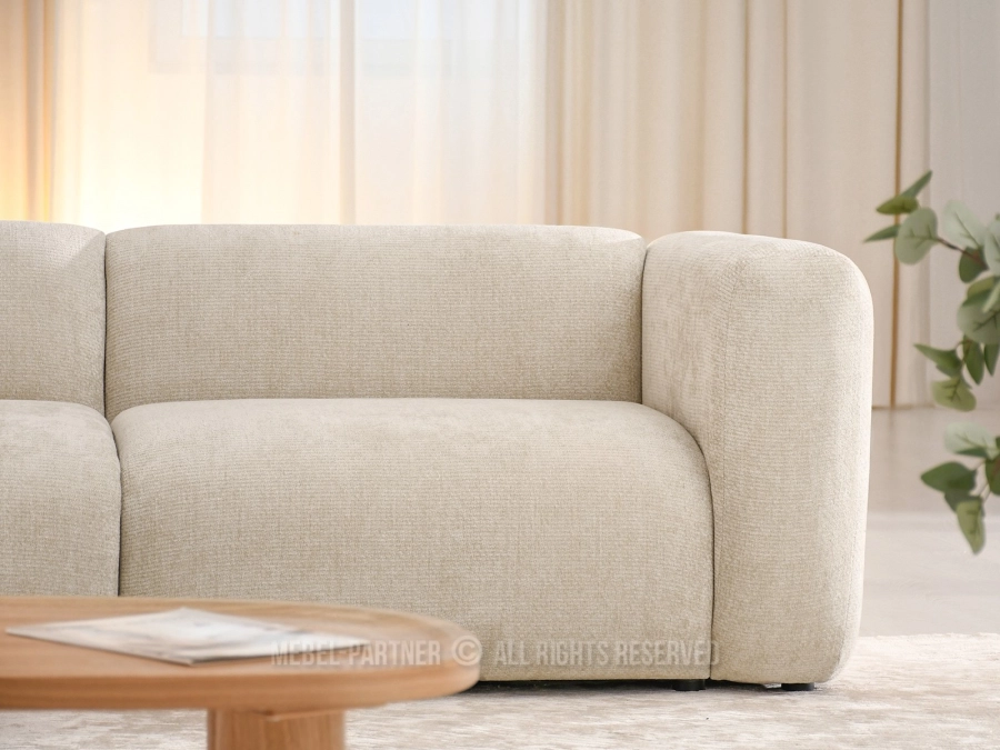 Nowoczesna sofa do salonu w kolorze beżowym