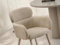 Przytulne krzesło w stylu soft minimalism KALEO BEŻOWY MELANŻ - tkanina o grubym splocie