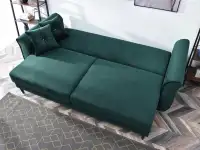 Sofa welurowa glamour LANTI ZIELONA pikowana z poduszkami - funkcja spania