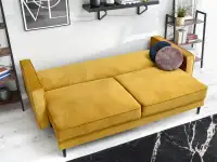 Sofa rozkładana LAVIA MUSZTARDOWA z weluru do pokoju - funkcja spania