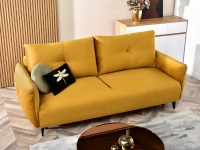 Kanapa LULU MUSZTARDOWA pikowana z weluru do salonu - w aranżacji ze stolikiem IBIA XL