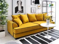 Żółta sofa Miss Bibi - w miłym towarzystwie ze stolkiem CROCUS