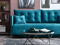 Sofa rozkładana MOLLY TURKUSOWA z pikowanego weluru - charakaterystyczne detale