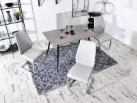 Mały stół loftowy ONEKA beton - czarny - widok z góry