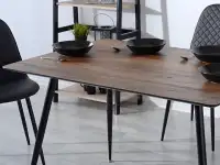 Prostokątny stół do industrialnej jadalni ONEKA orzech vintage - blat stołu