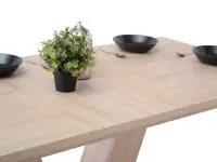 Rozkładany stół do jadalni VENEDIG sonoma - charakterystyczne detale