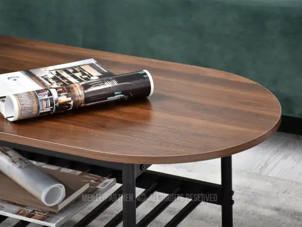 Funkcjonalny stolik - Przestrzeń na Twoje ulubione napoje, czasopisma czy dodatki