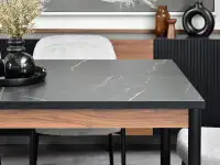 Stół do jadalni rozkładany z marmurowym blatem PUERTO P14 - charakterystyczne detale