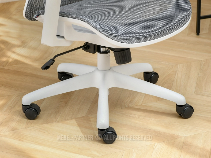 Szary ergonomiczny fotel do biura - wielofunkcyjność, styl i wysokiej jakości materiały w jednym