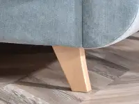 Skandynawska sofa KADI BŁĘKITNA z funckją spania - drewniana podstawa